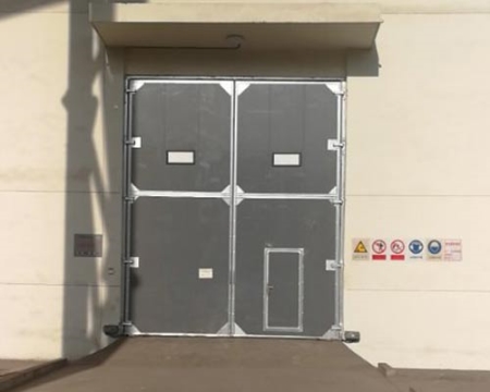 靈石啟光發(fā)電廠工業(yè)平開(kāi)門